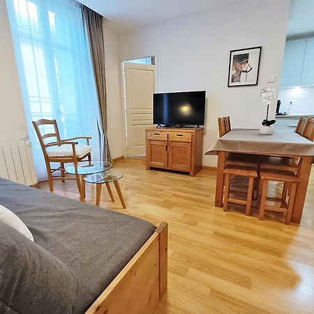 L'Eterlou, T3, Centre Luchon, Wifi, Casier A Skis, Ascenseur, 6 Personnes Bagnères-de-Luchon Exterior foto