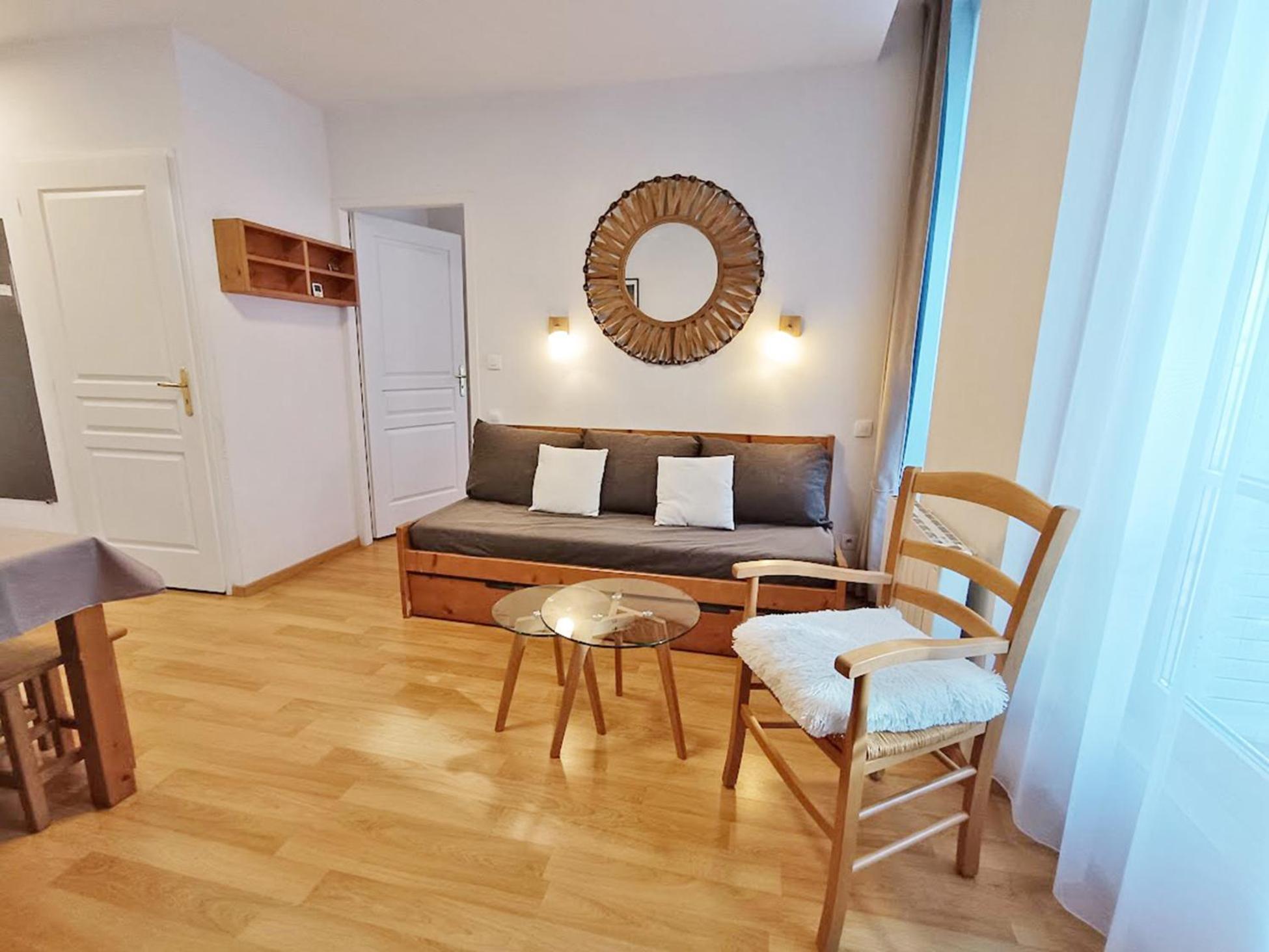 L'Eterlou, T3, Centre Luchon, Wifi, Casier A Skis, Ascenseur, 6 Personnes Bagnères-de-Luchon Exterior foto